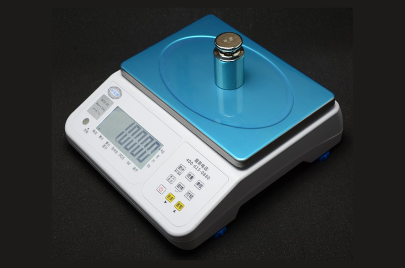 High-precision weighing scale